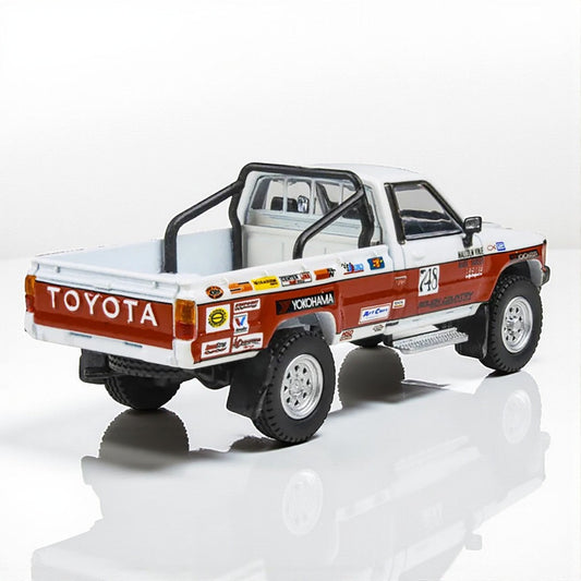 PARA64 1:64TOYOTA HILUX PICKUP #748 "MOJAVE 250" (1987) DIECAST BY PARAGON PA-55527